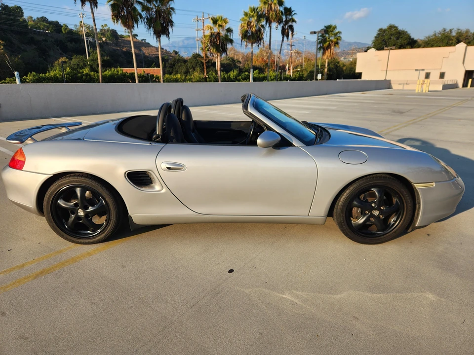 1998 Porsche 986 Boxster - Image 9 of 31