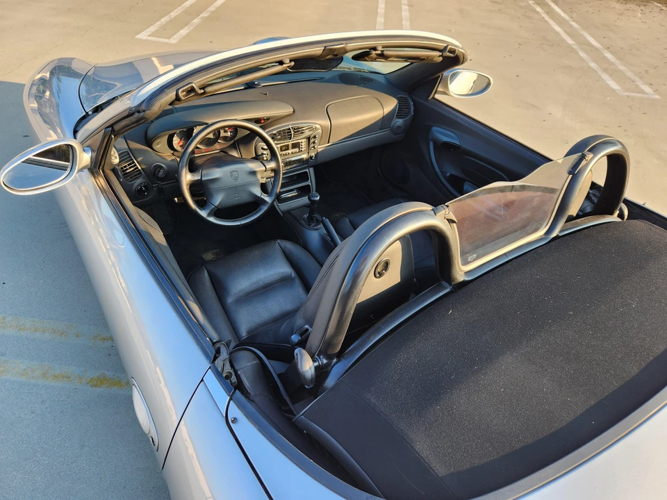 1998 Porsche 986 Boxster - Image 29 of 31