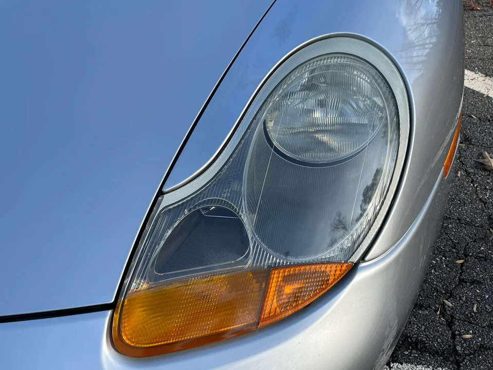 1998 Porsche 986 Boxster - Image 26 of 31