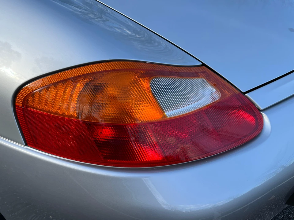 1998 Porsche 986 Boxster - Image 28 of 31
