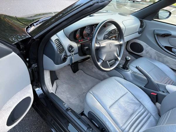 1998 Porsche 986 Boxster - Image 11 of 21