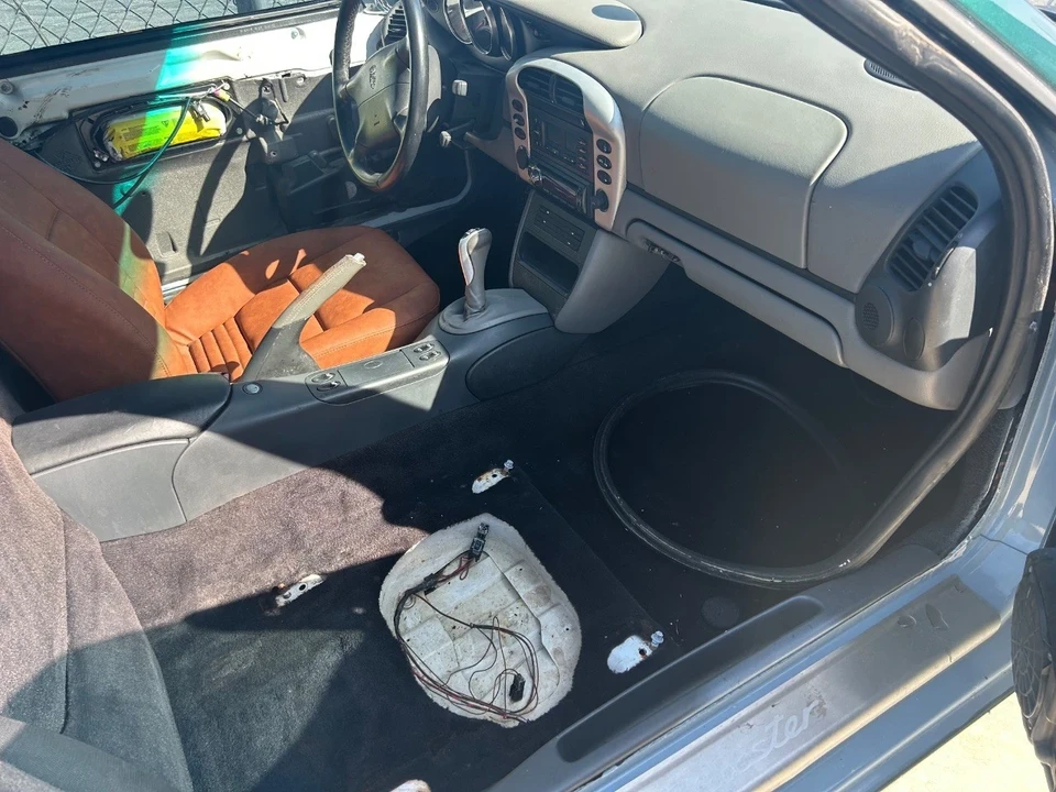1998 Porsche 986 Boxster - Image 10 of 15