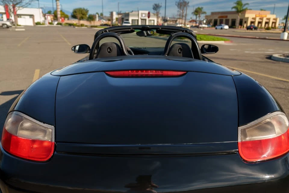 1998 Porsche 986 Boxster - Image 9 of 20