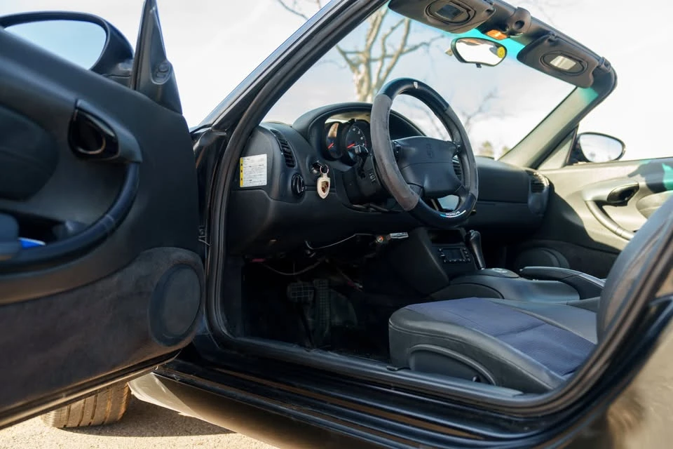1998 Porsche 986 Boxster - Image 16 of 20