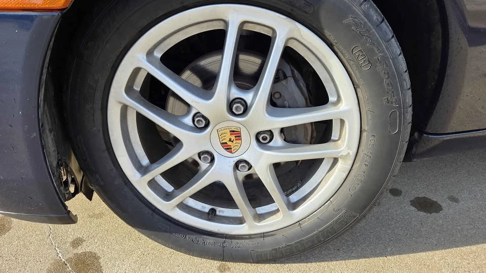 1998 Porsche 986 Boxster - Image 9 of 13