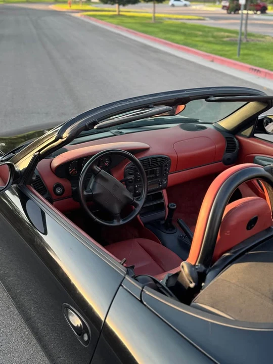 1998 Porsche 986 Boxster - Image 6 of 15