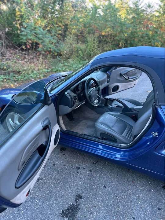 1998 Porsche 986 Boxster - Image 10 of 12