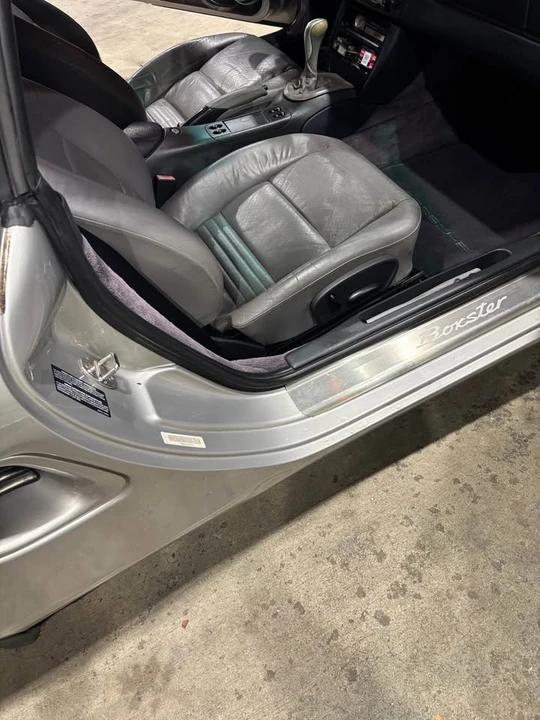 1998 Porsche 986 Boxster - Image 9 of 15