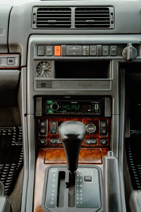 1997 Land Rover Range Rover P38A - Image 9 of 30