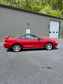 1998 Ford Mustang GT Convertible