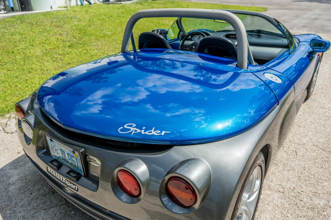 1998 Renault Spider - Image 30 of 31