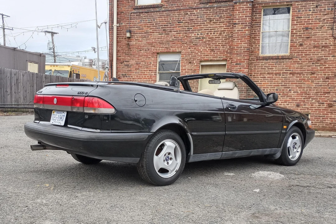 1998 Saab 900 2nd Gen - Image 29 of 31