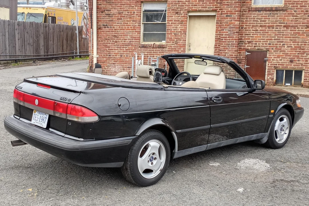 1998 Saab 900 2nd Gen - Image 4 of 31
