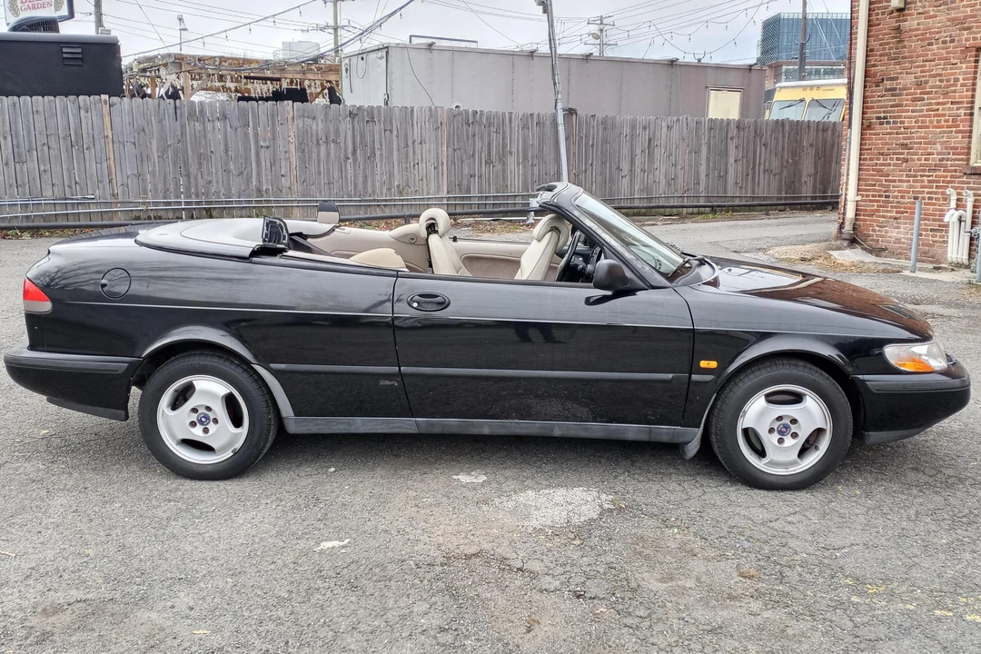 1998 Saab 900 2nd Gen - Image 3 of 31
