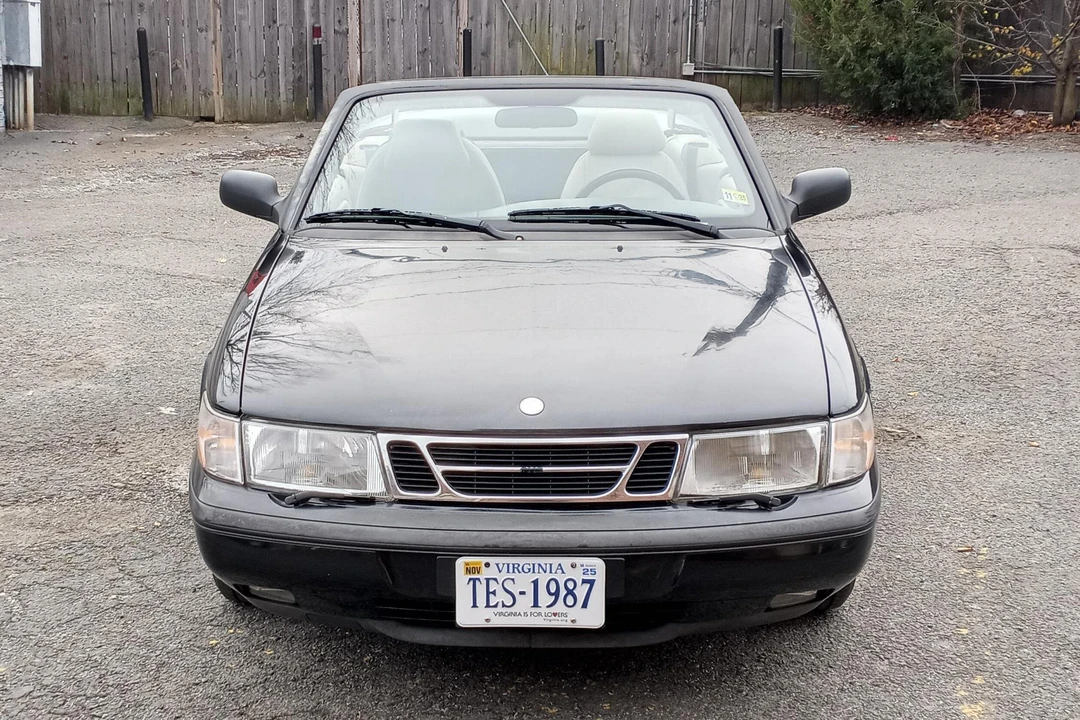 1998 Saab 900 2nd Gen - Image 2 of 31