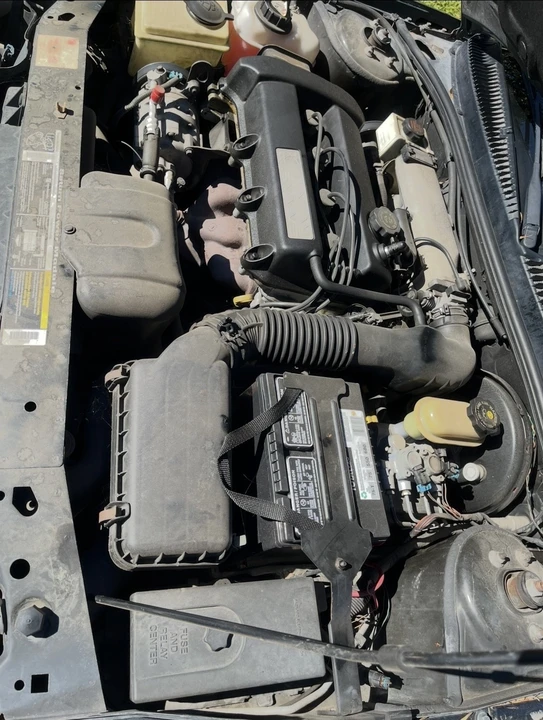 1998 Saturn - Image 7 of 9