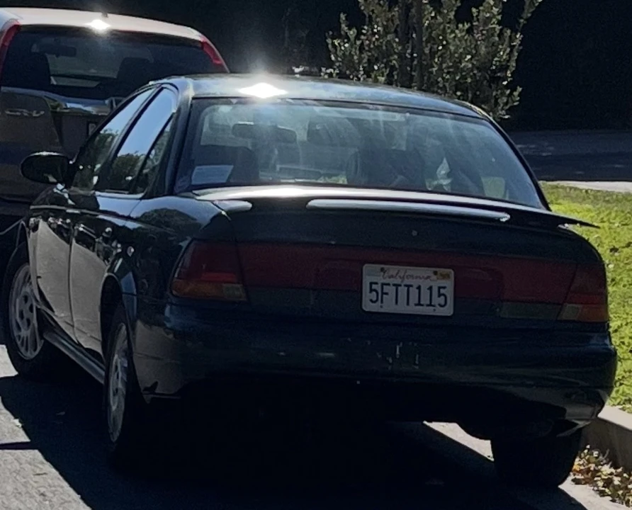 1998 Saturn - Image 3 of 9