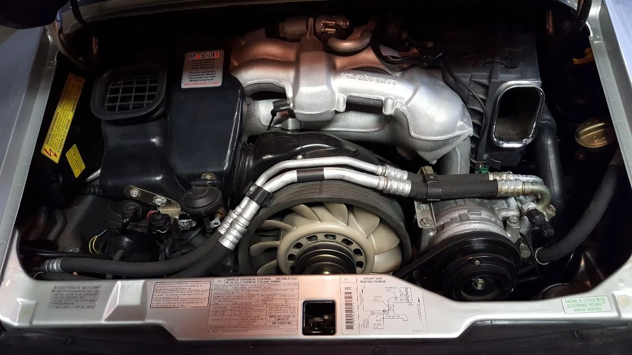 1998 Porsche 993 Carrera 4 - Image 2 of 22