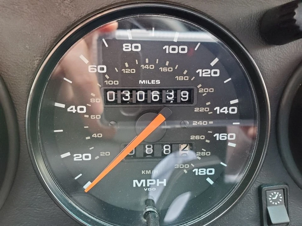 1998 Porsche 993 Carrera 4 - Image 11 of 22