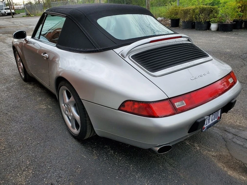 1998 Porsche 993 Carrera 4 - Image 15 of 22