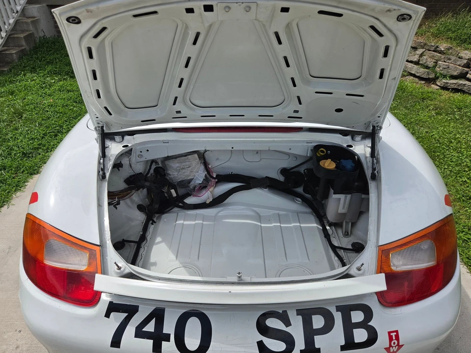 1998 Porsche 986 Boxster - Image 9 of 10