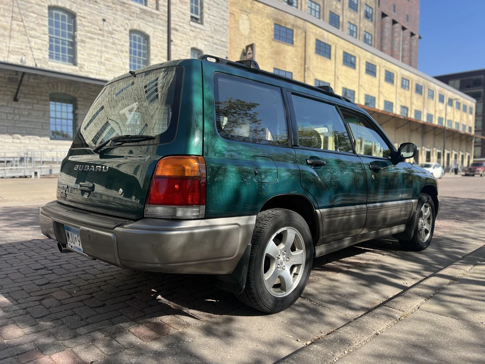 1998 Subaru Forester 1st Gen - Image 18 of 31