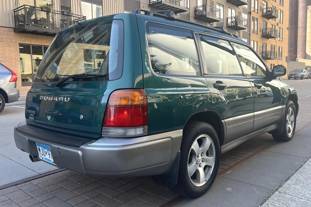 1998 Subaru Forester 1st Gen - Image 4 of 31