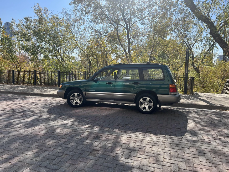 1998 Subaru Forester 1st Gen - Image 11 of 31