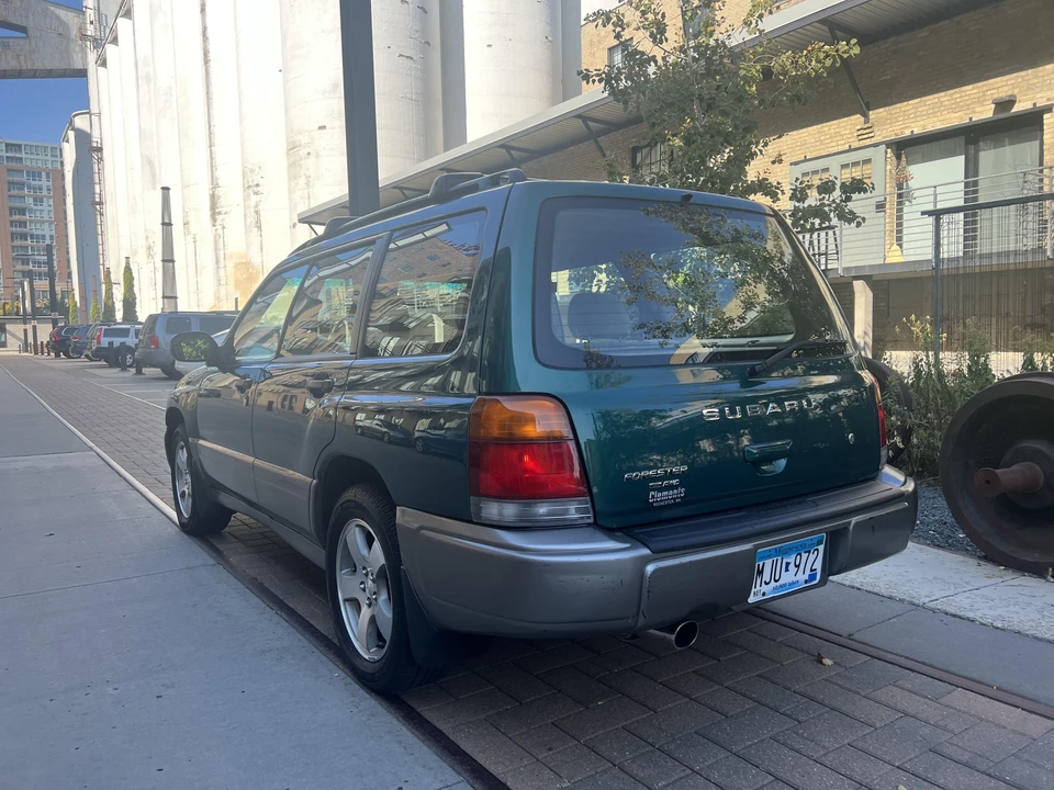 1998 Subaru Forester 1st Gen - Image 15 of 31