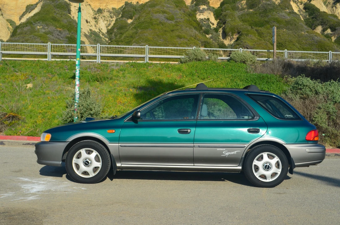 1998 Subaru Impreza 1st Gen - Image 10 of 21