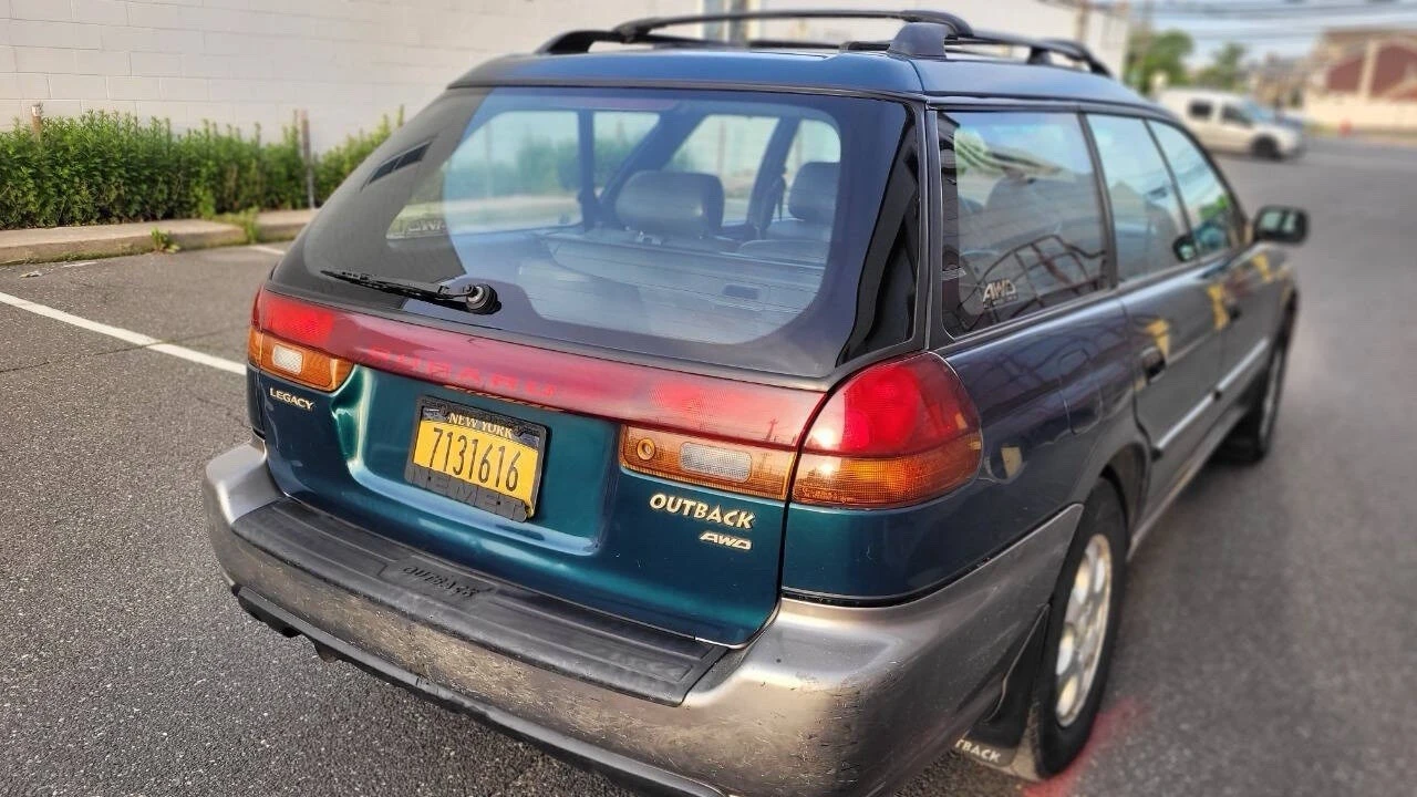 1998 Subaru Outback 1st Gen - Image 7 of 31