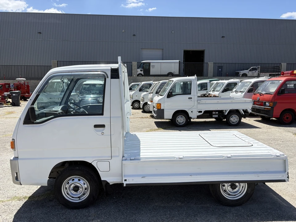 1998 Subaru Sambar 5th Gen - Image 9 of 31