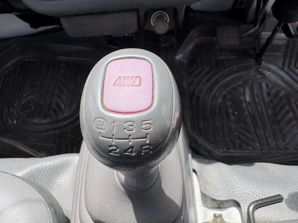 1998 Subaru Sambar 5th Gen - Image 17 of 31