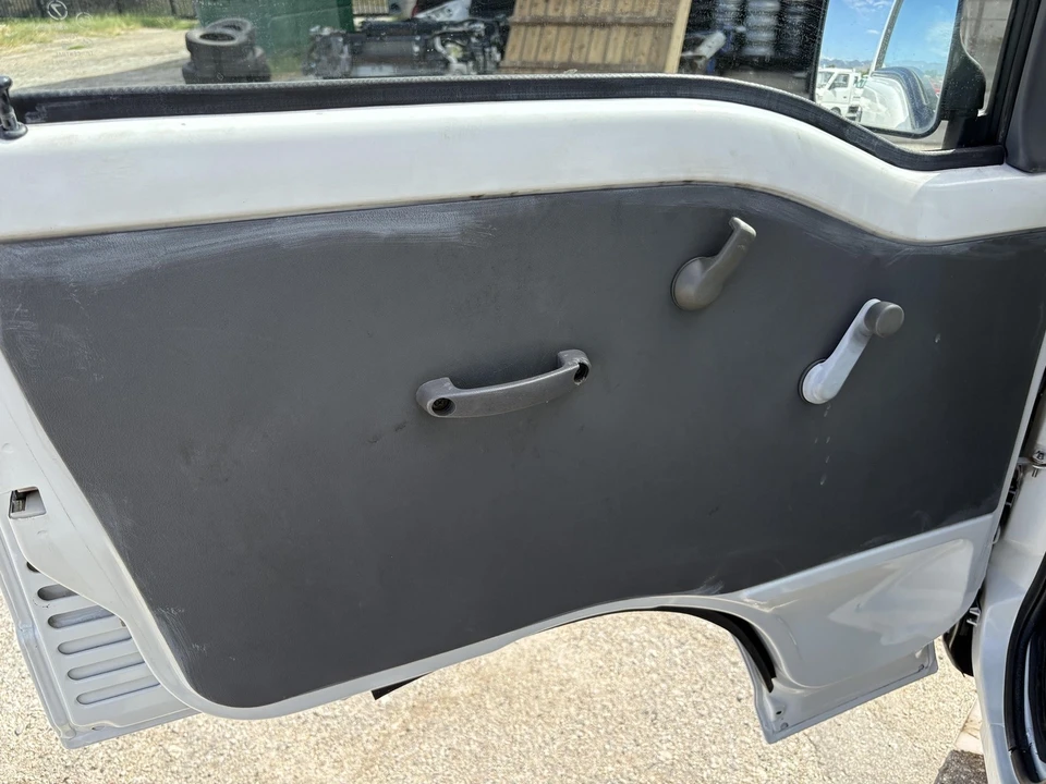 1998 Subaru Sambar 5th Gen - Image 15 of 21