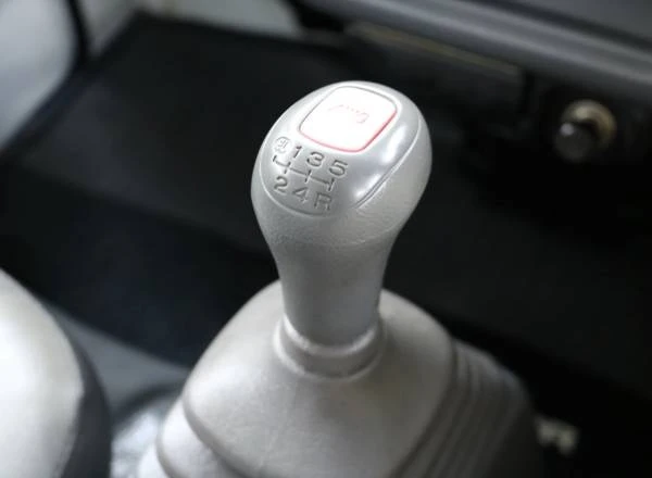 1998 Subaru Sambar 5th Gen - Image 3 of 4