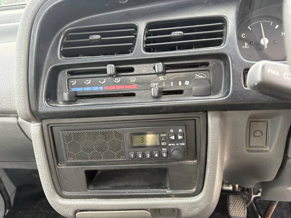 1998 Suzuki Carry & Every 9th Gen - Image 16 of 21