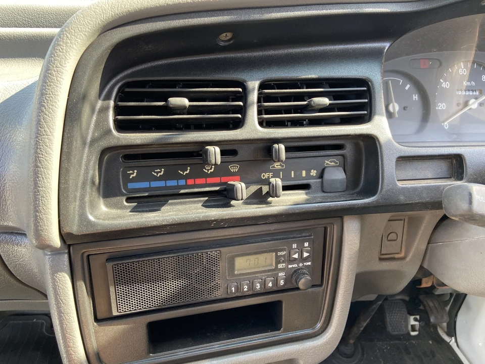 1998 Suzuki Carry & Every 9th Gen - Image 26 of 31