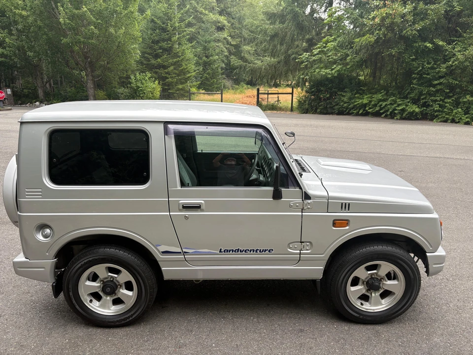 1998 Suzuki Jimny 2nd Gen - Image 27 of 31