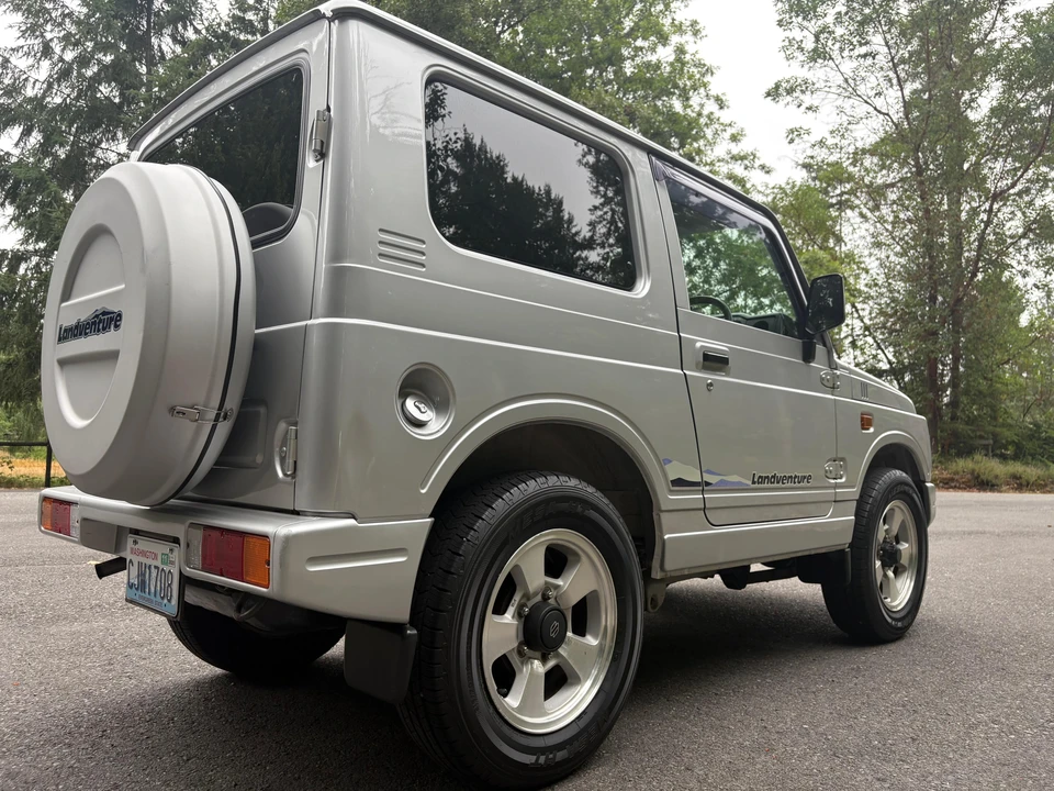 1998 Suzuki Jimny 2nd Gen - Image 25 of 31