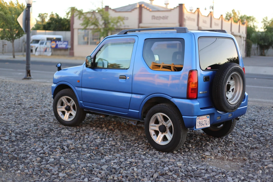 1998 Suzuki Jimny 2nd Gen - Image 25 of 31