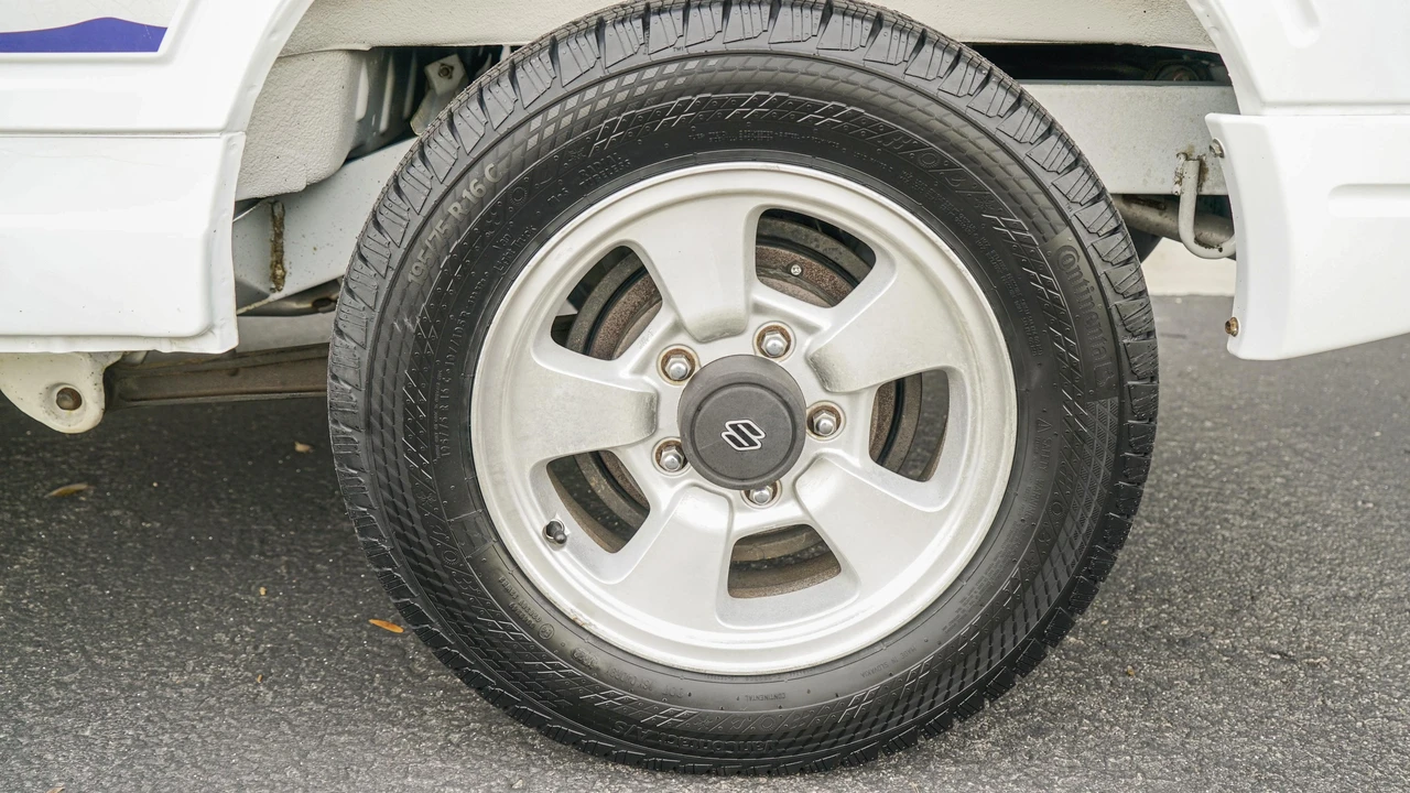 1998 Suzuki Jimny 2nd Gen - Image 27 of 31