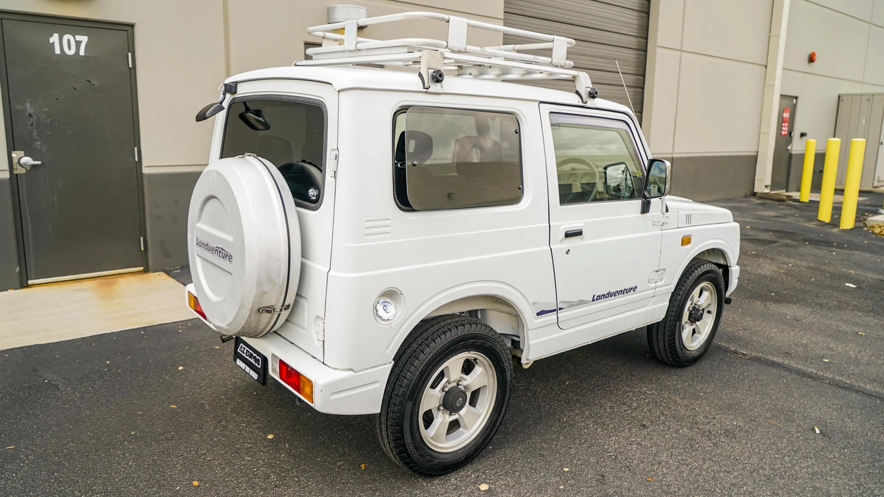 1998 Suzuki Jimny 2nd Gen - Image 11 of 31