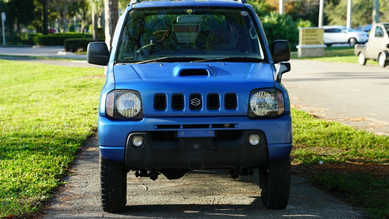 1998 Suzuki - Image 2 of 21