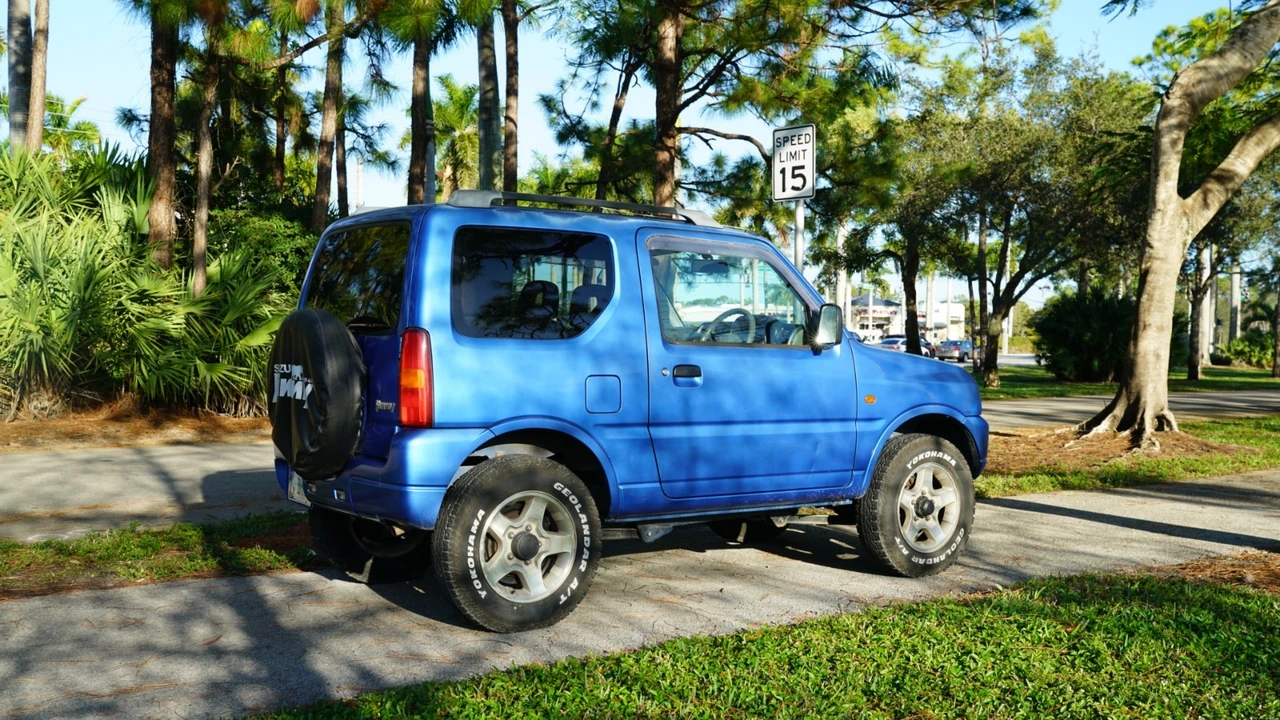 1998 Suzuki - Image 4 of 21