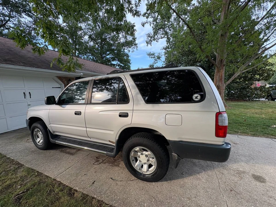 1998 Toyota 4Runner 3rd Gen - Image 4 of 11
