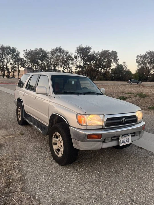 1998 Toyota 4Runner 3rd Gen - Image 2 of 10