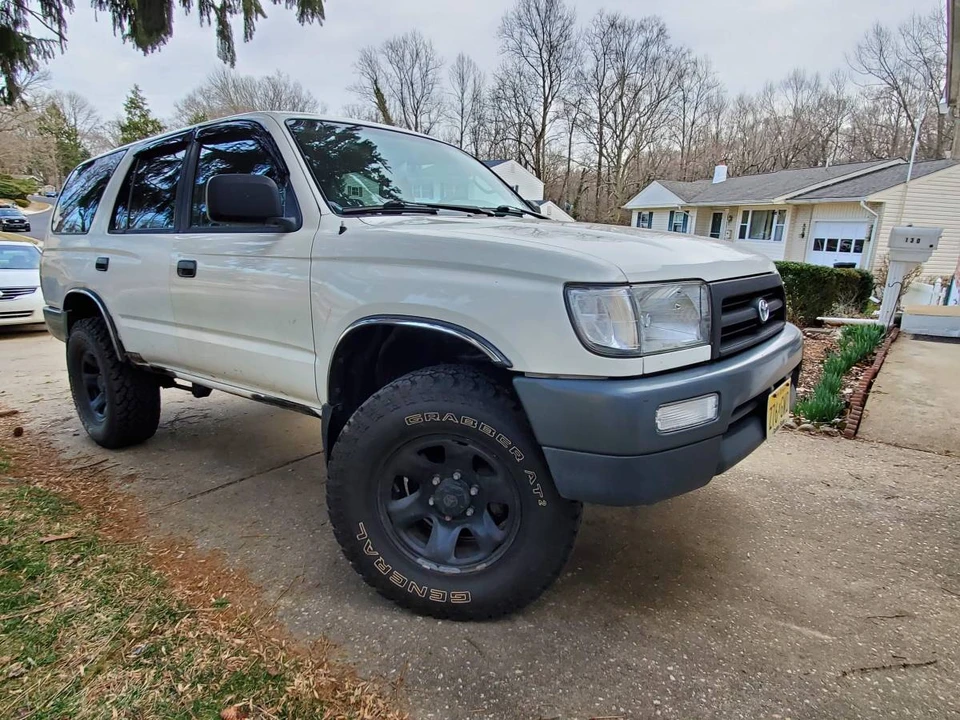 1998 Toyota 4Runner 3rd Gen - Image 2 of 14