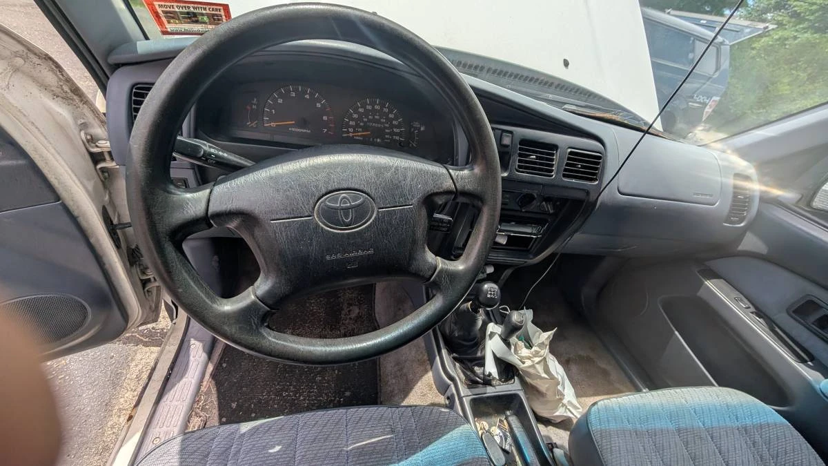 1998 Toyota 4Runner 3rd Gen - Image 12 of 14