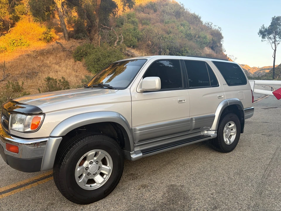 1998 Toyota 4Runner 3rd Gen - Image 10 of 31
