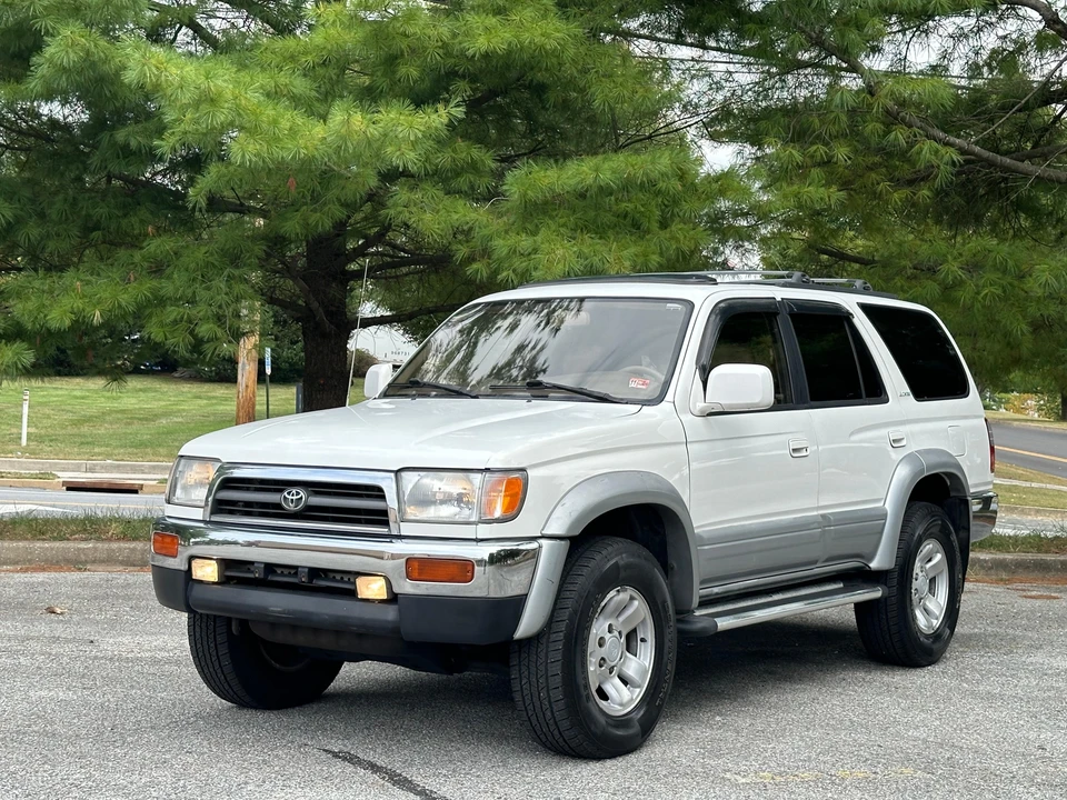 1998 Toyota 4Runner 3rd Gen - Image 10 of 31